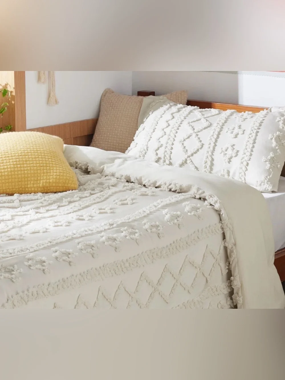 Cream Tufted Boho Comforter Set MSRP $350- Textured Cozy Bedding NEW IN BOX